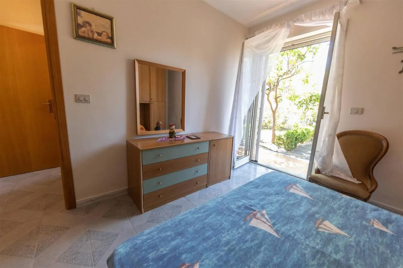 דירות מסקלי Villino Con Giardino Terrazzo E Parcheggio Privato איטליה